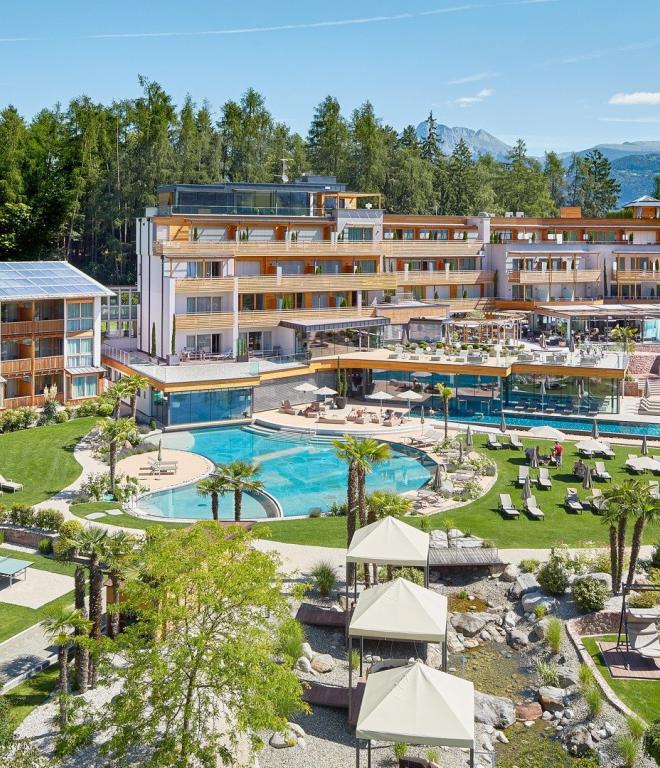 c Alpiana Resort