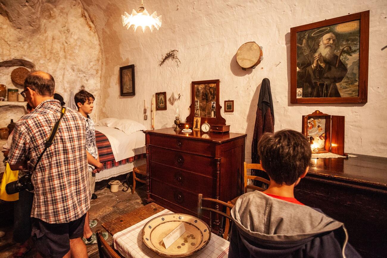 Italien Urlaub Sehenswürdigkeiten in Matera Tipps Basilikata Hoehlenhaus