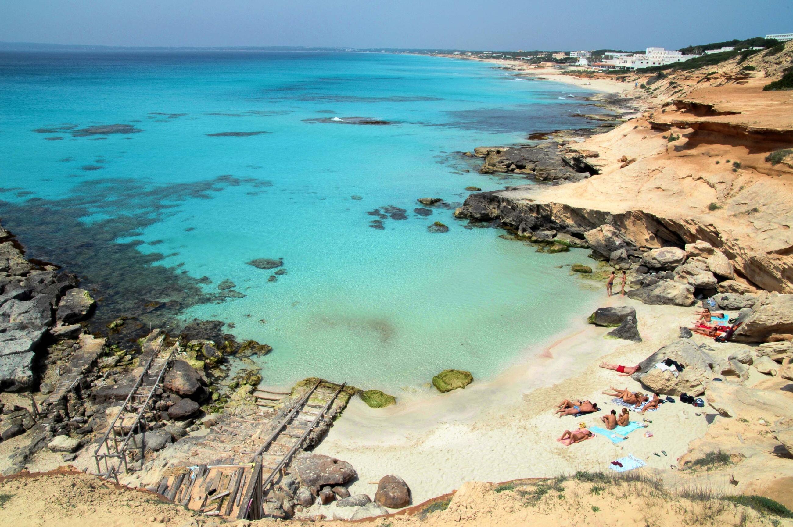 Blick auf Cala des Mort auf Formentera