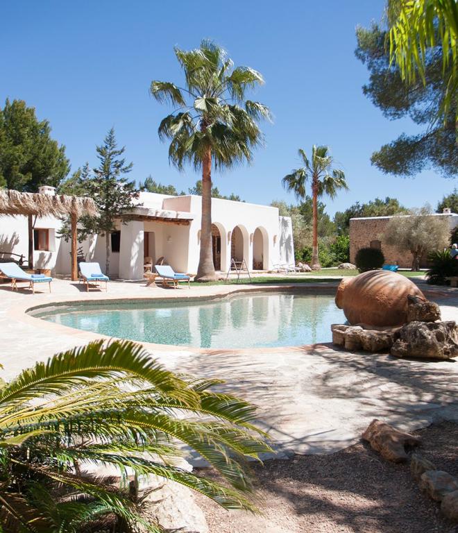 YOGAROSA Retreat Ibiza Hotel und Pool