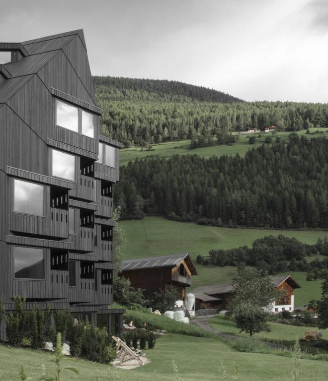 Außenansicht Wanderhotel Bühelwirt Südtirol Ahrntal