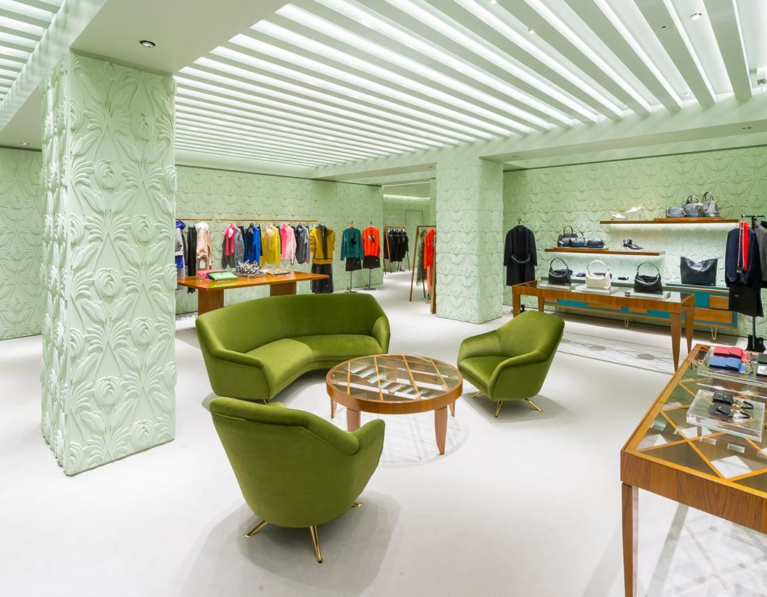 Neu designter Prada Store in Mailand