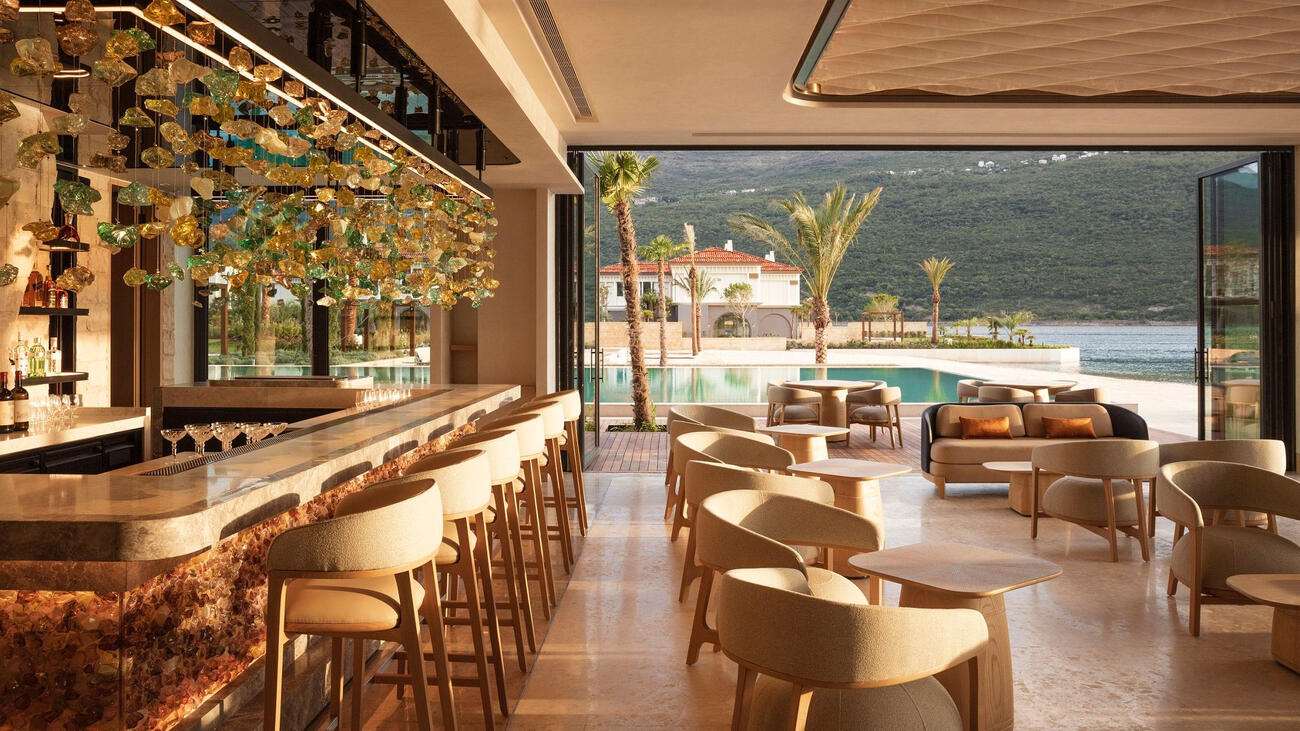 One&Only Hotel Portonovi Restaurant Sabia Innenansicht Aussicht