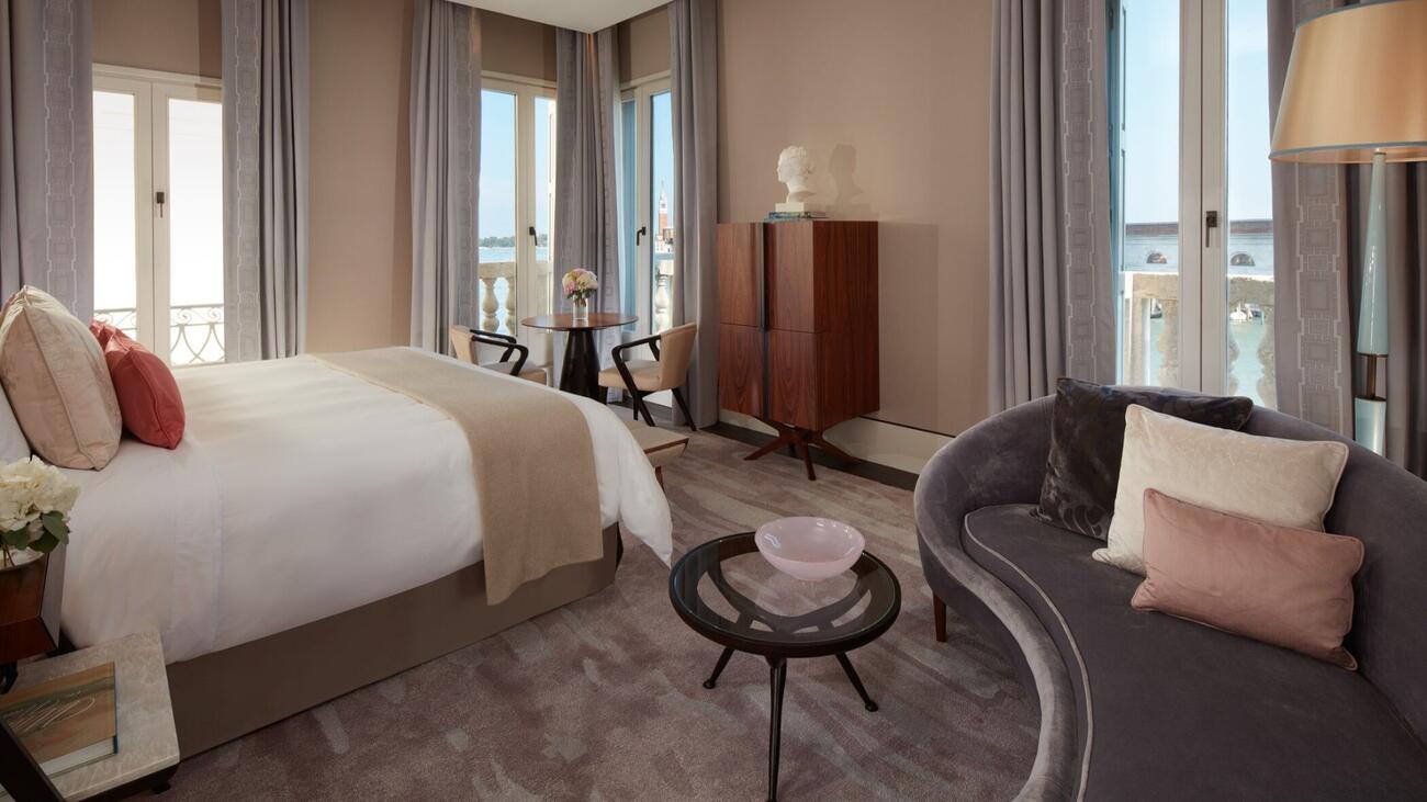 St. Regis Venedig Luxus Hotel Zimmer Suite Innenansicht