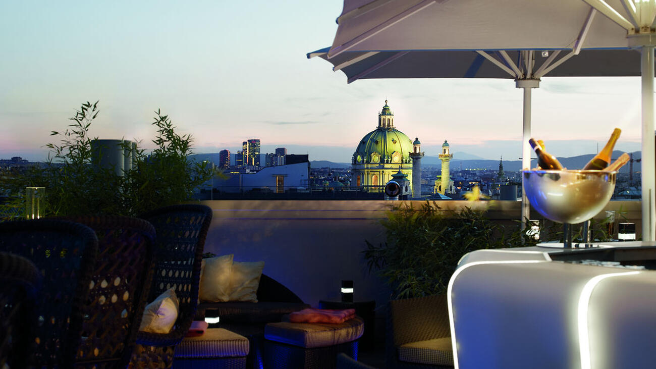 c The Ritz-Carlton Vienna, Rooftop Bar